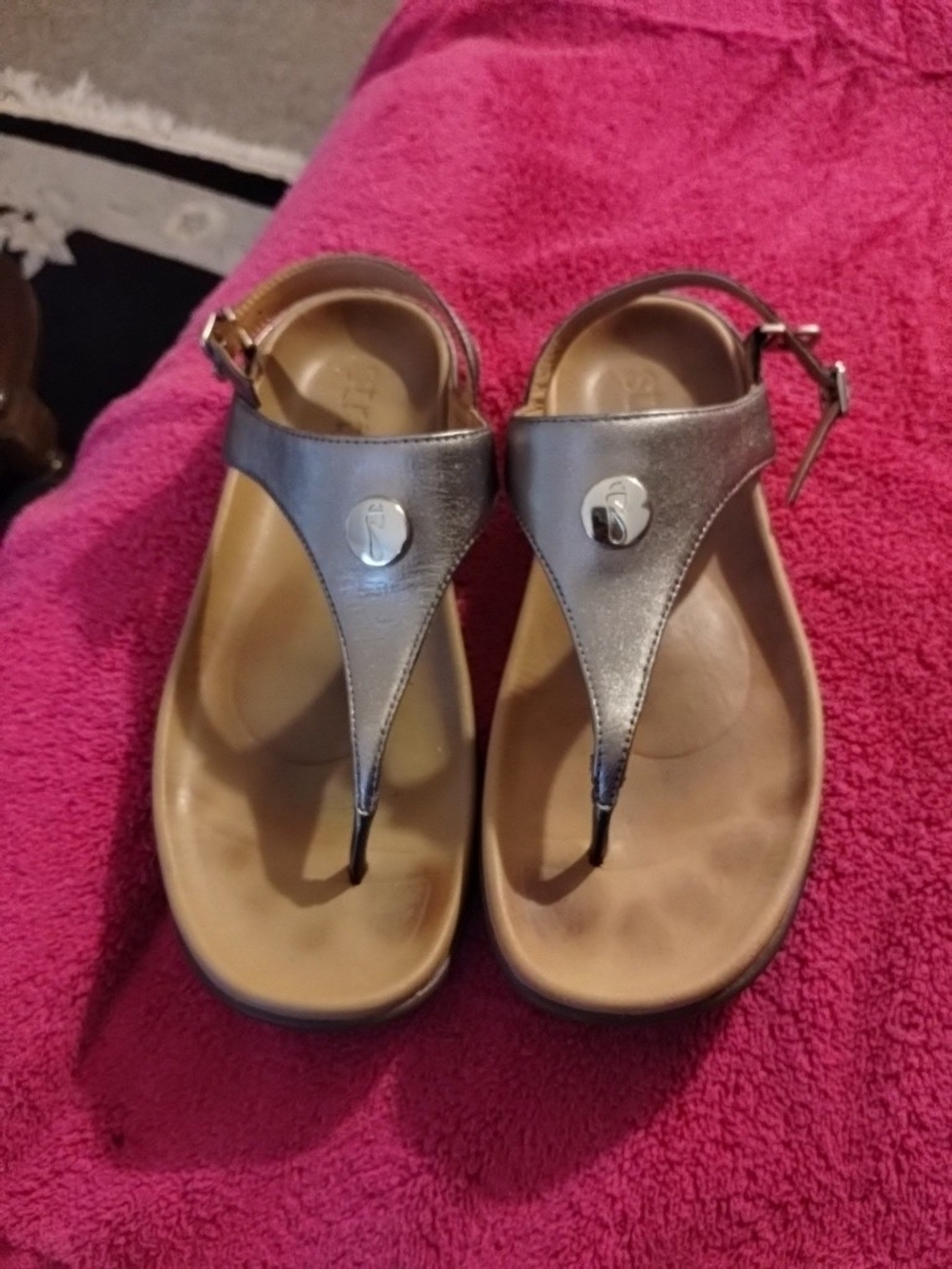 Women's Metallic Silver Thong Sandals with Adjustable Ankle Strap
